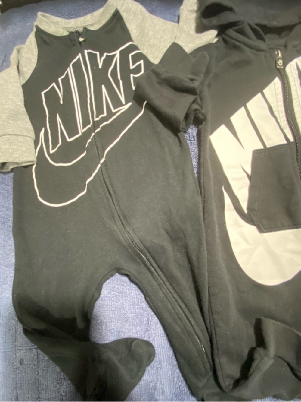 Nike Black and Gray Baby Zip Romper Onesie Bib 4-Piece Bundle 6Months - Picture 4 of 8